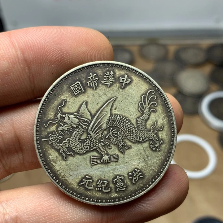 陶直接去拍大头龙忙