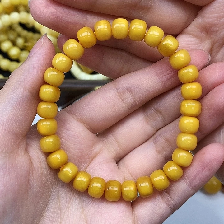 蜜蜡未镶嵌珠宝奇石