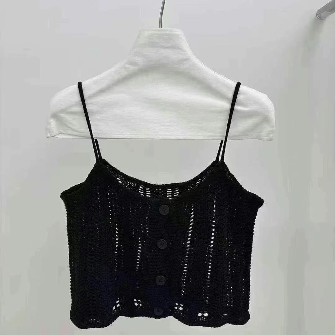 漂亮家「瑞丽女孩」百搭时髦镂空针织吊带背心