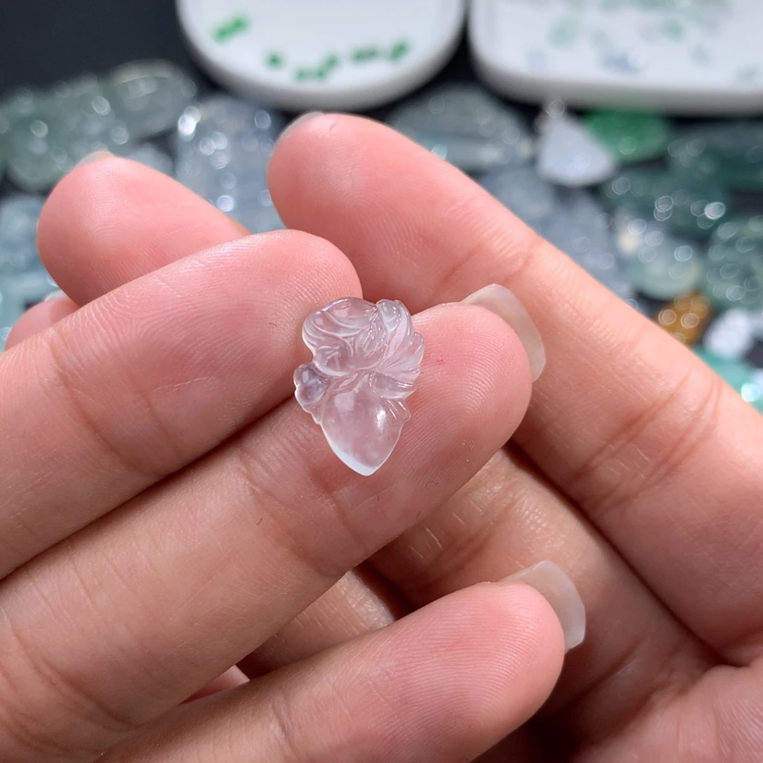 翡翠裸石未镶嵌冰波小仙子