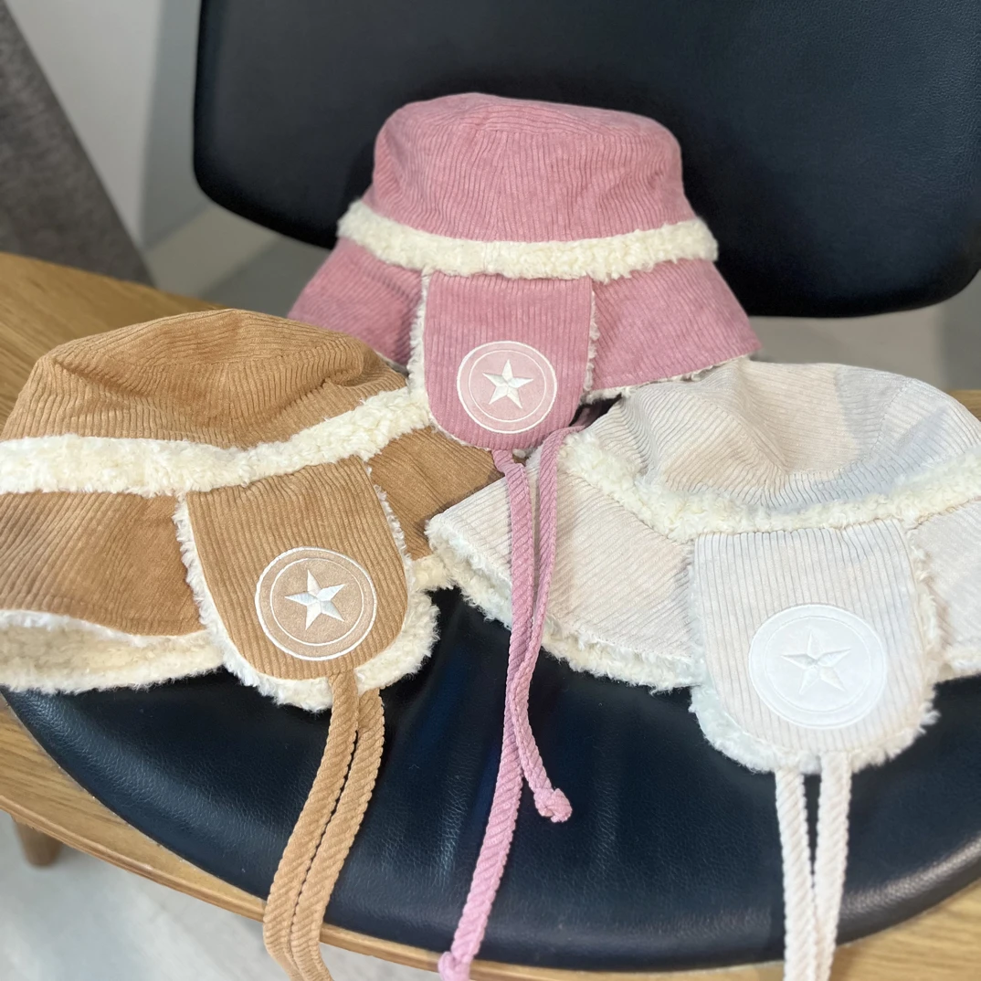护耳星星渔夫帽 韩国正品 （no 退换）