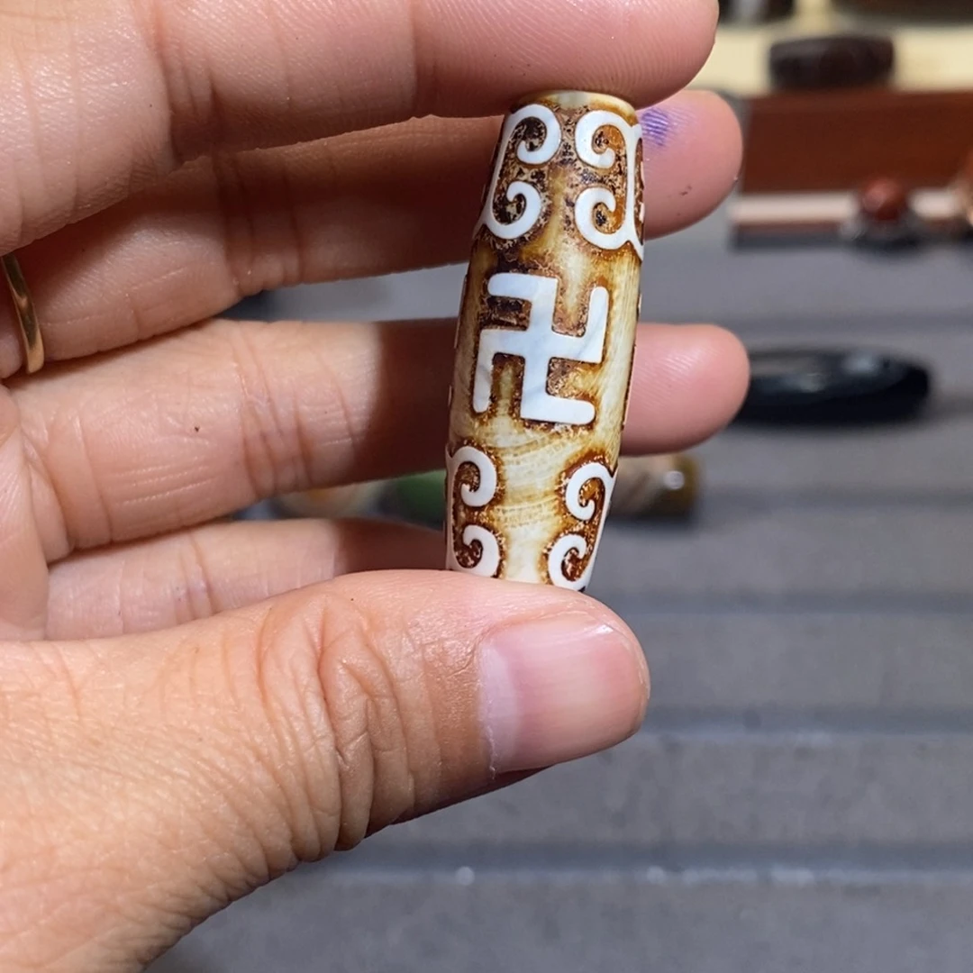 玛瑙/玉髓颈饰未镶嵌摩**士