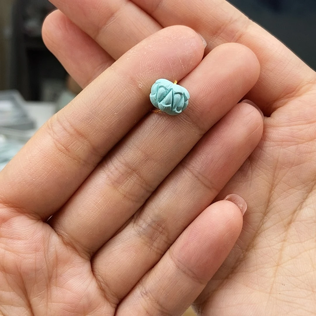 未镶嵌绿松石珠宝奇石