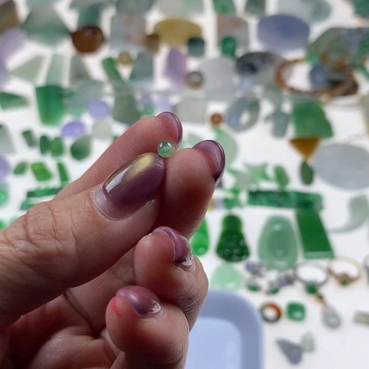 ****水翡翠未镶嵌挂件天然翡翠