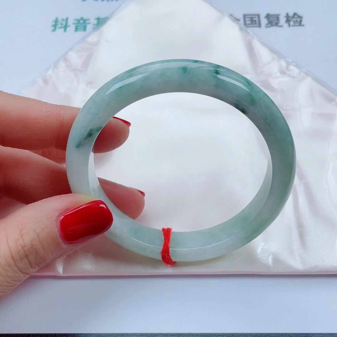 翡翠未镶嵌手镯圈口59:9宽12厚8.8