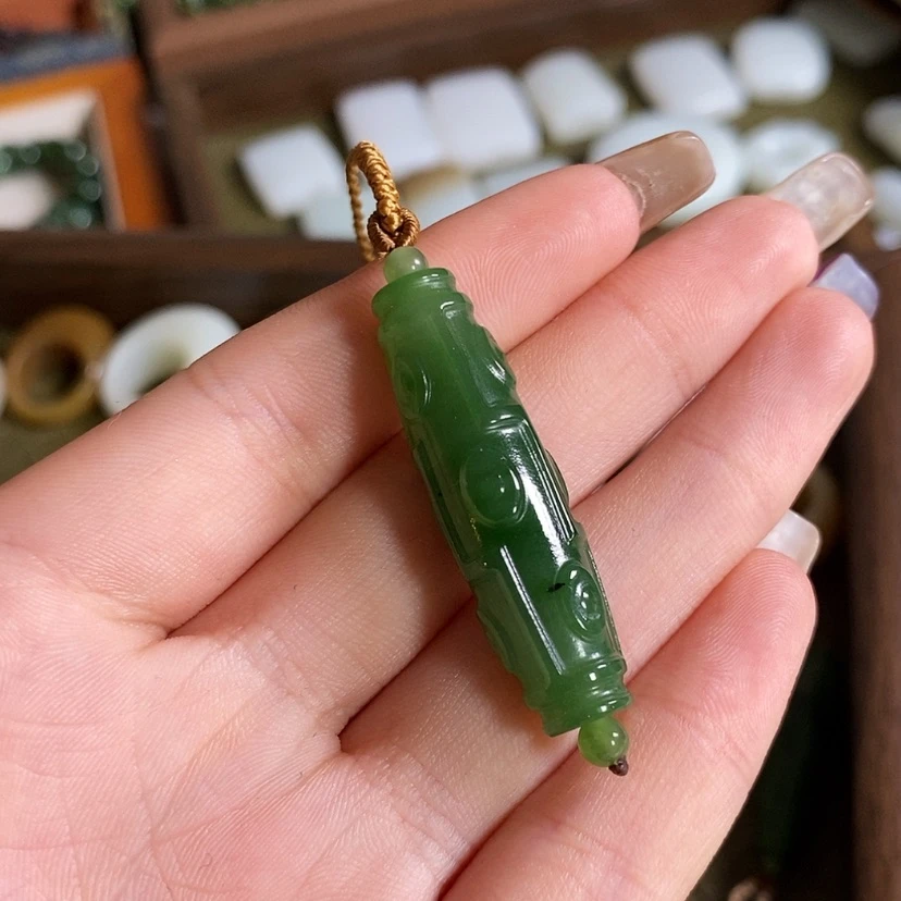 【闪购商品】吊坠(赠链)未镶嵌和田玉