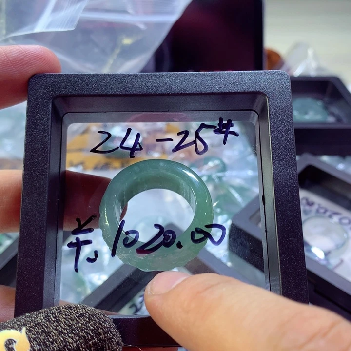 未镶嵌戒指翡翠翡翠