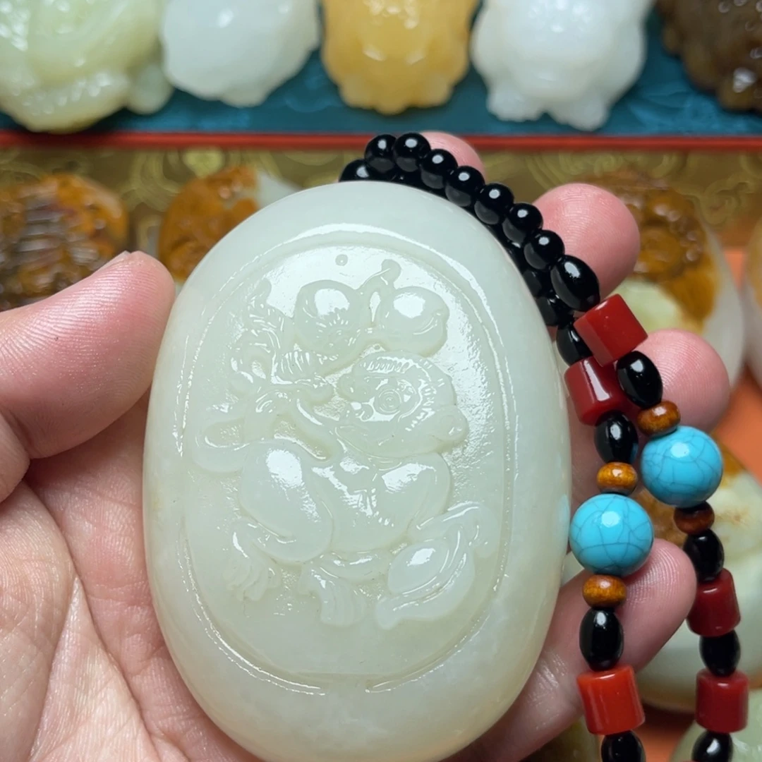 石材天然方解石手把件不退换