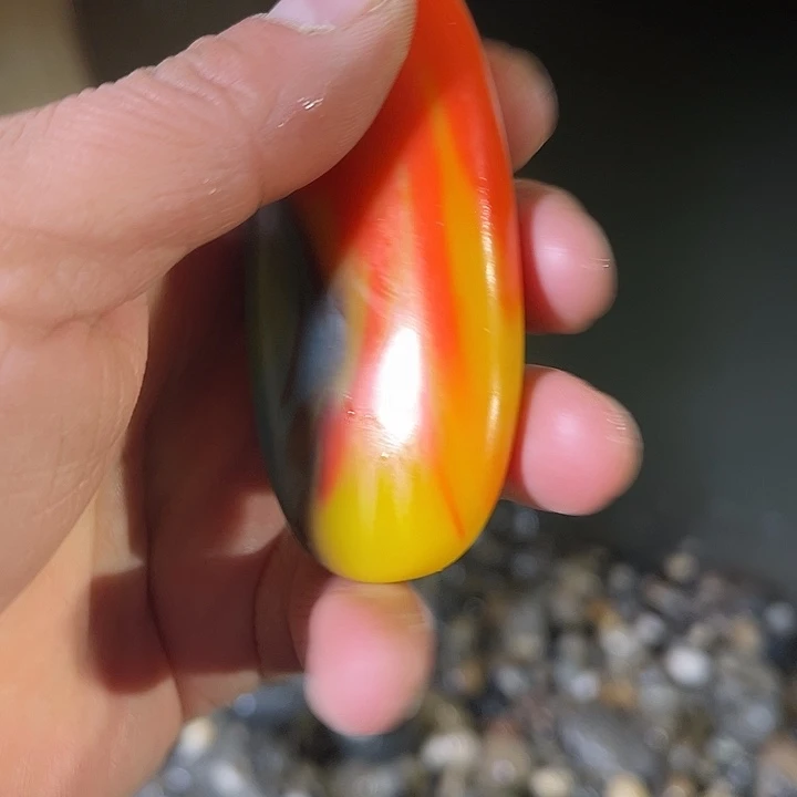 和田玉（糖玉）未镶嵌珠宝奇石