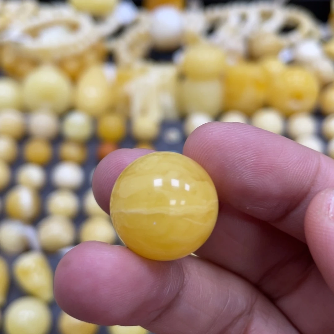 蜜蜡未镶嵌裸石17.7mm