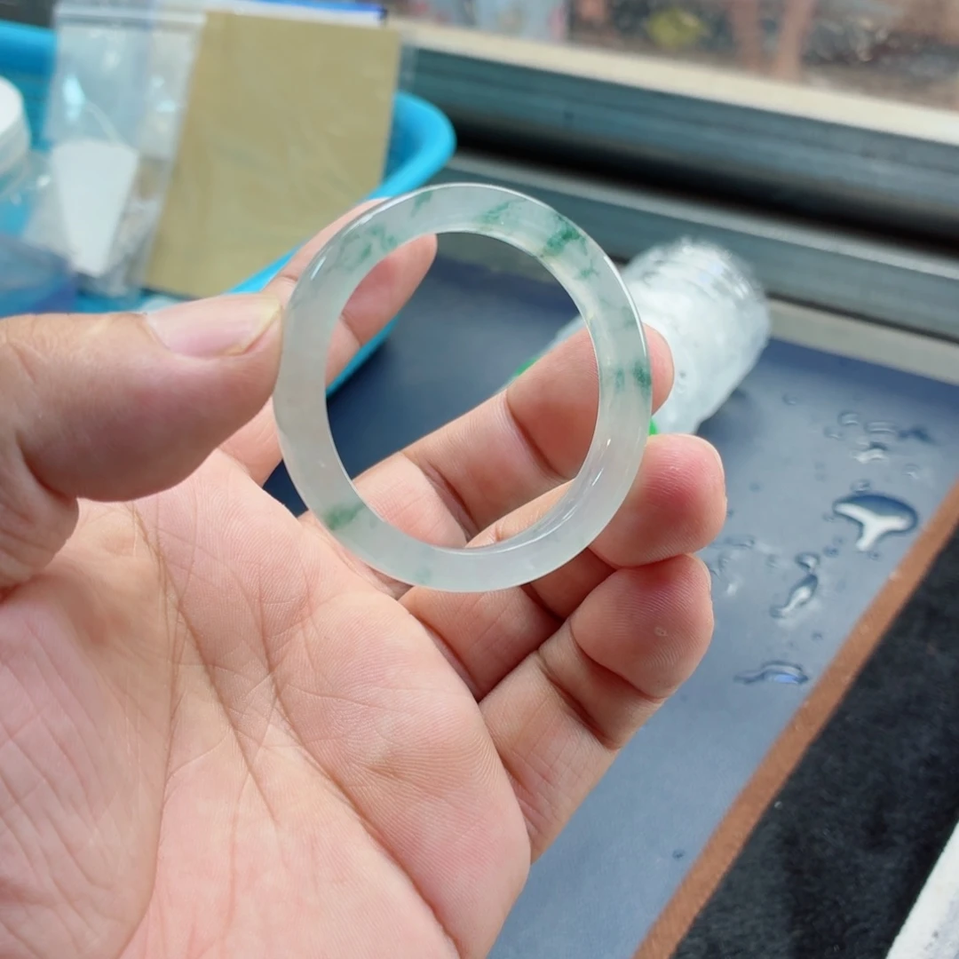 定制翡翠未镶嵌挂件