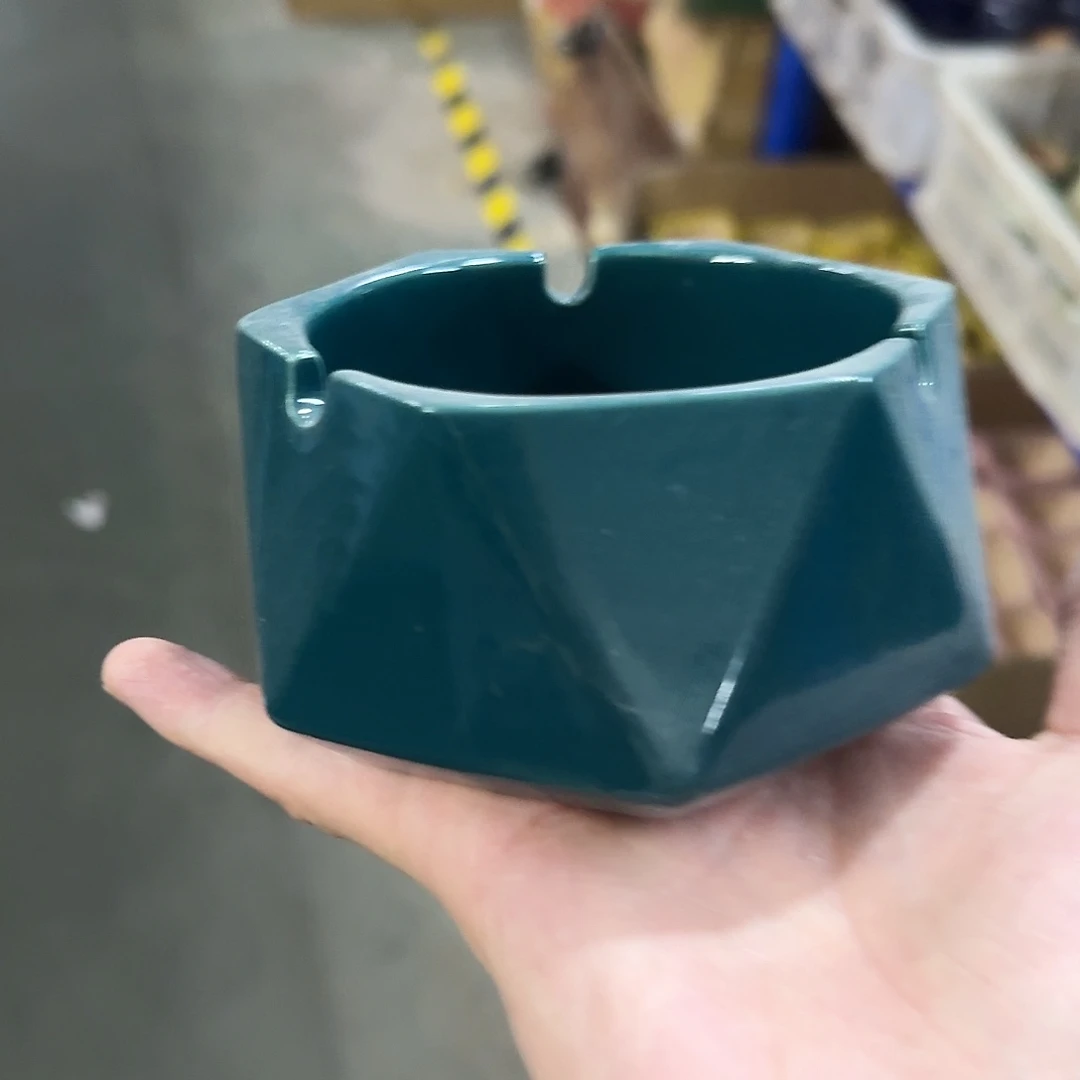 福利局库存尾单·有孔花盆当天满9元发