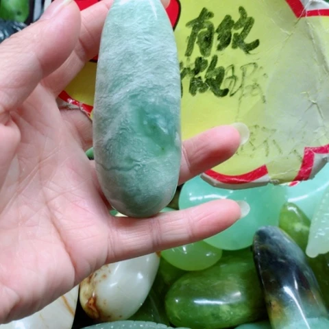 未镶嵌蛇纹石玉手把件