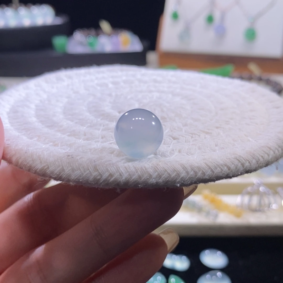 翡翠未镶嵌颈饰冰蓝珠卡12.5