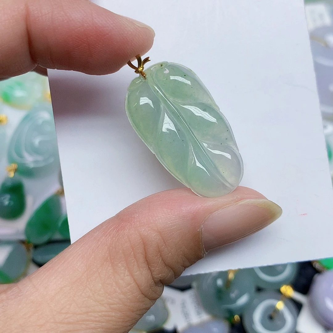 翡翠18K金镶嵌颈饰2456778