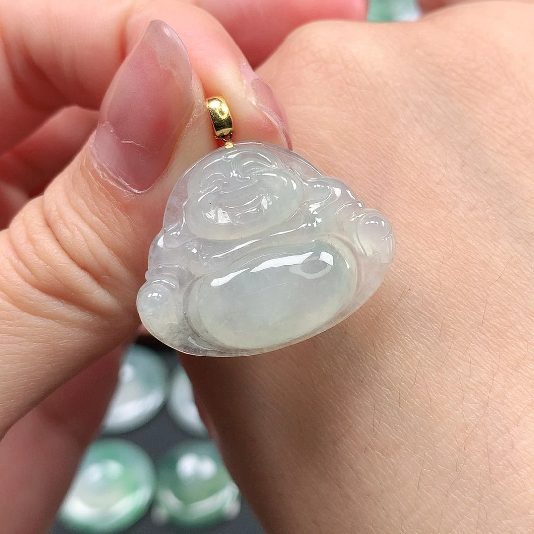 翡翠颈饰18K金镶嵌佛