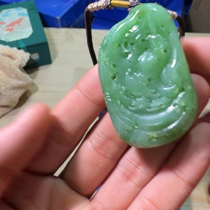 未镶嵌和田玉（糖玉）挂件