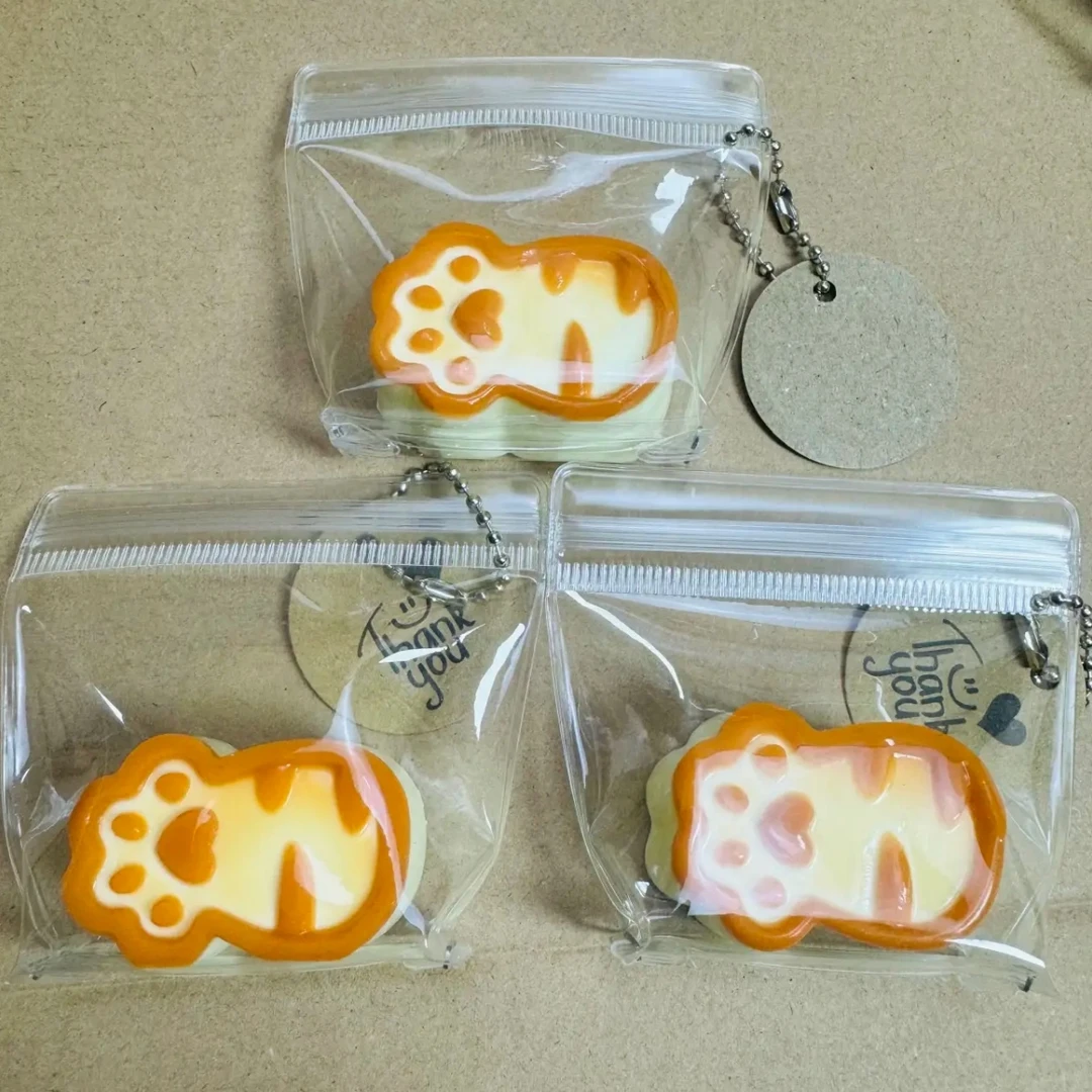 新品猫爪条烤面包猫爪棒线条小鱼饼干捏捏烤三层吐司猫爪泥感捏捏