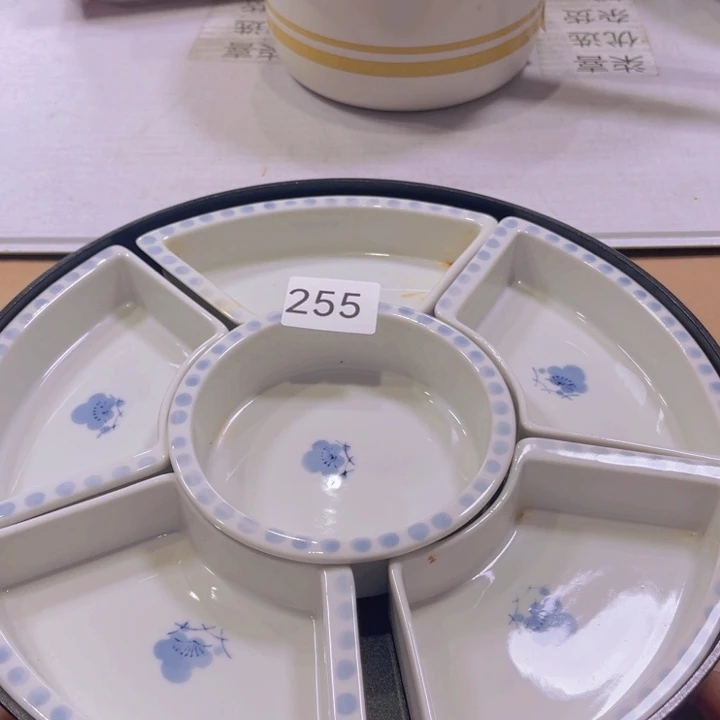 盖碗瓷器制作工艺精湛