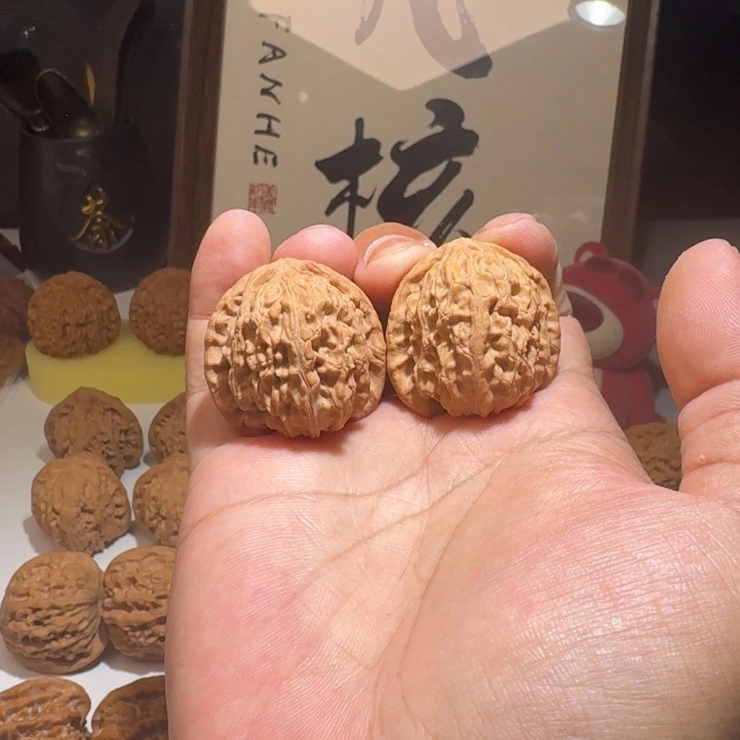 吊坠文玩核桃34尺寸白狮子手捻