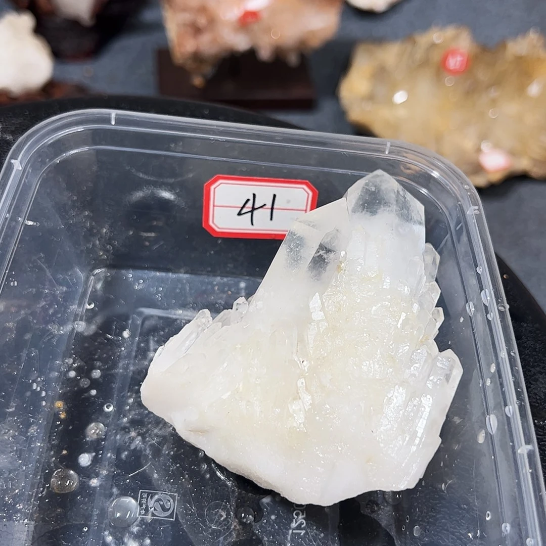 不***菜水晶未镶嵌珠宝半成品