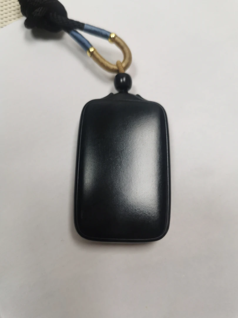 新疆和田玉墨玉面包70克左右