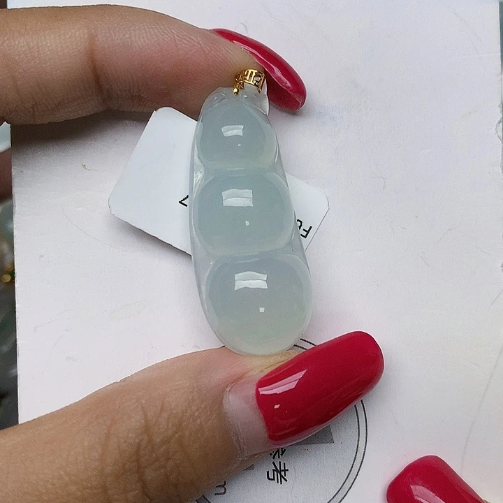 颈饰18K金镶嵌翡翠天然翡翠