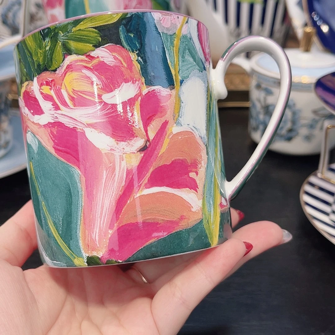 骨瓷杯杯———————————————