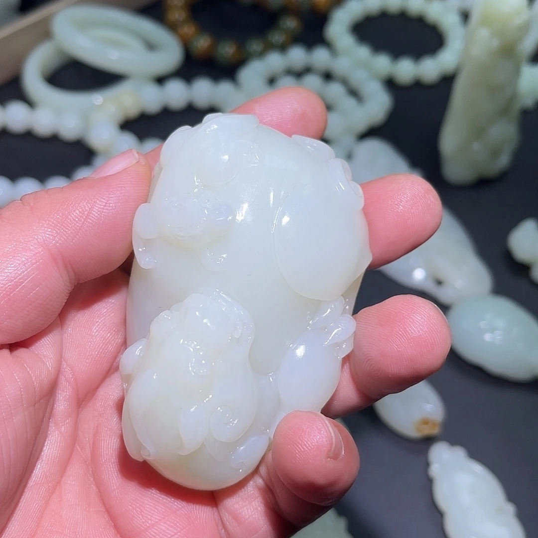 和田玉未镶嵌挂件