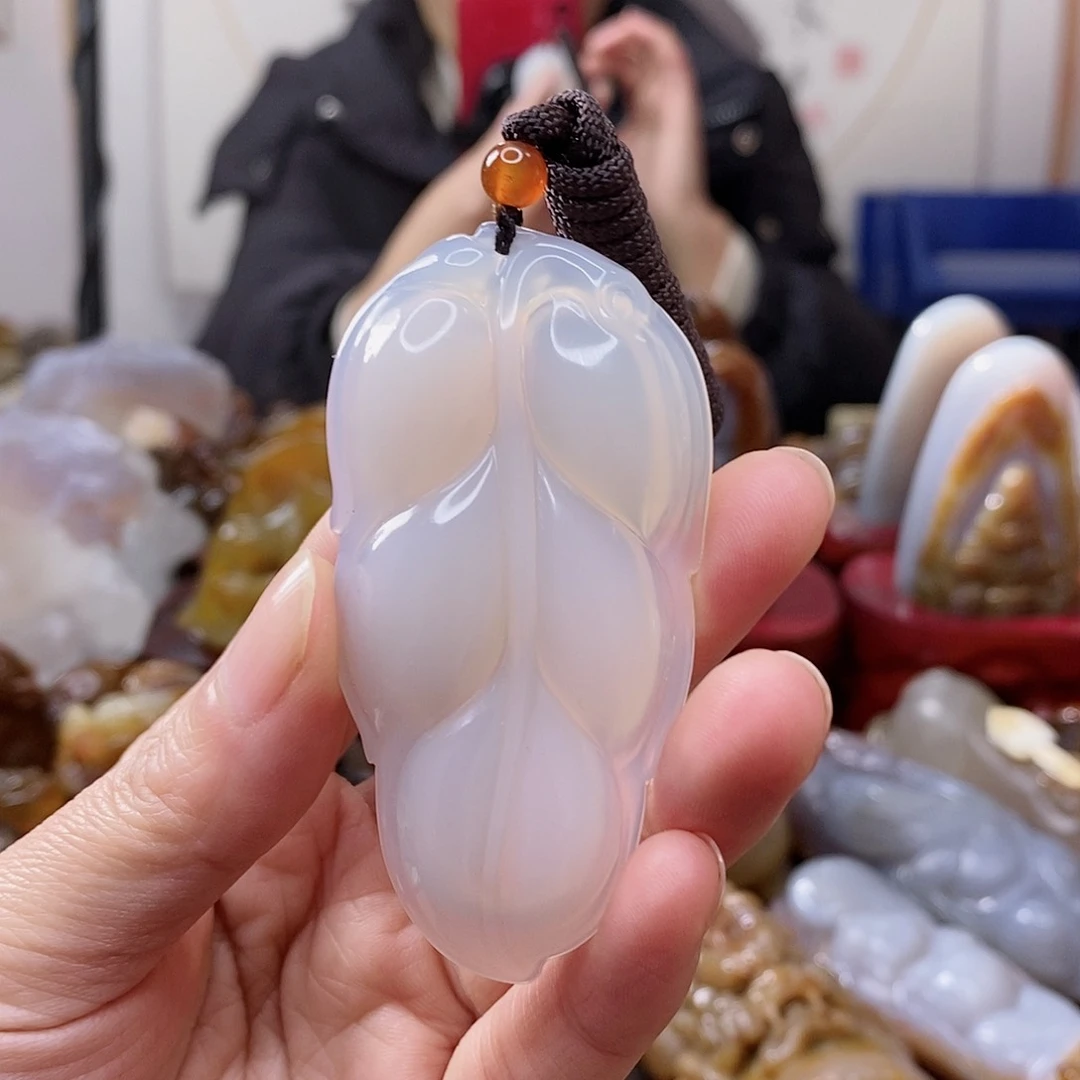 玛瑙/玉髓颈饰未镶嵌