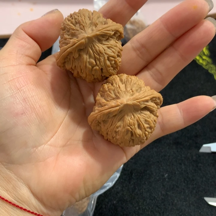 猴头核桃吊坠南疆150