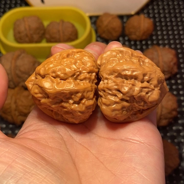 文玩核桃把件三角箭毒蛙