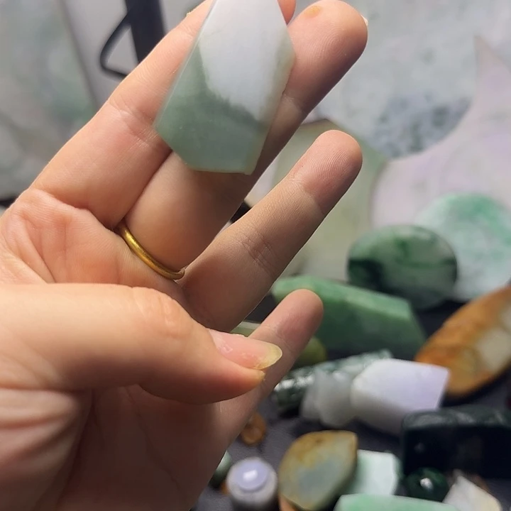 未镶嵌定制翡翠翡翠