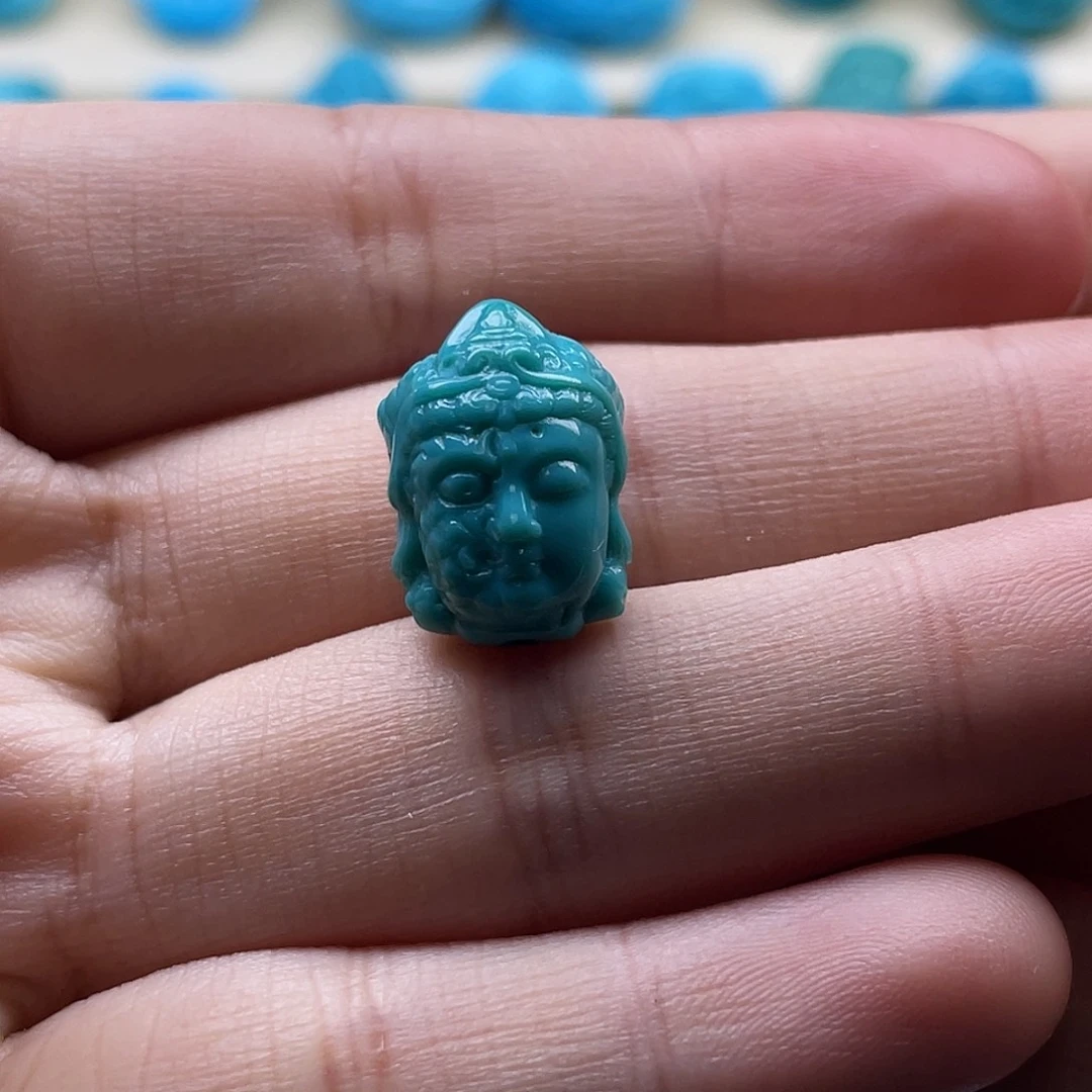 绿松石未镶嵌颈饰