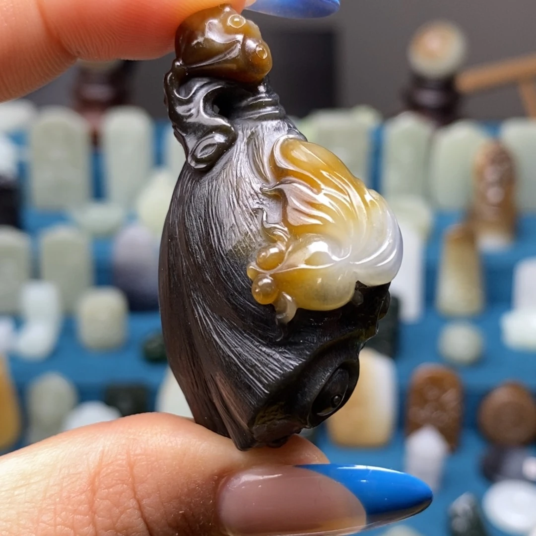 颈饰未镶嵌和田玉