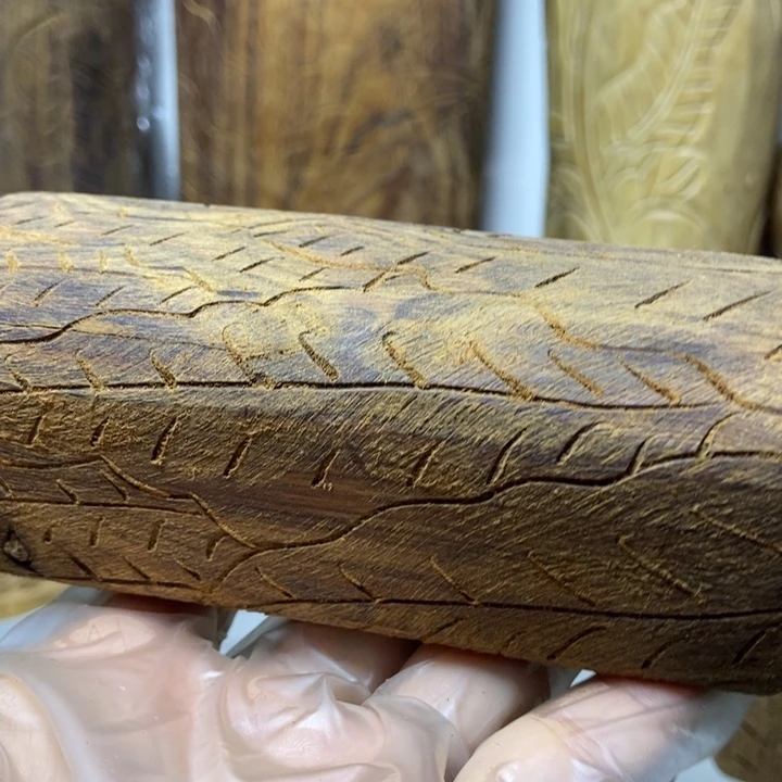 蚊***嘛木老山檀木料木料