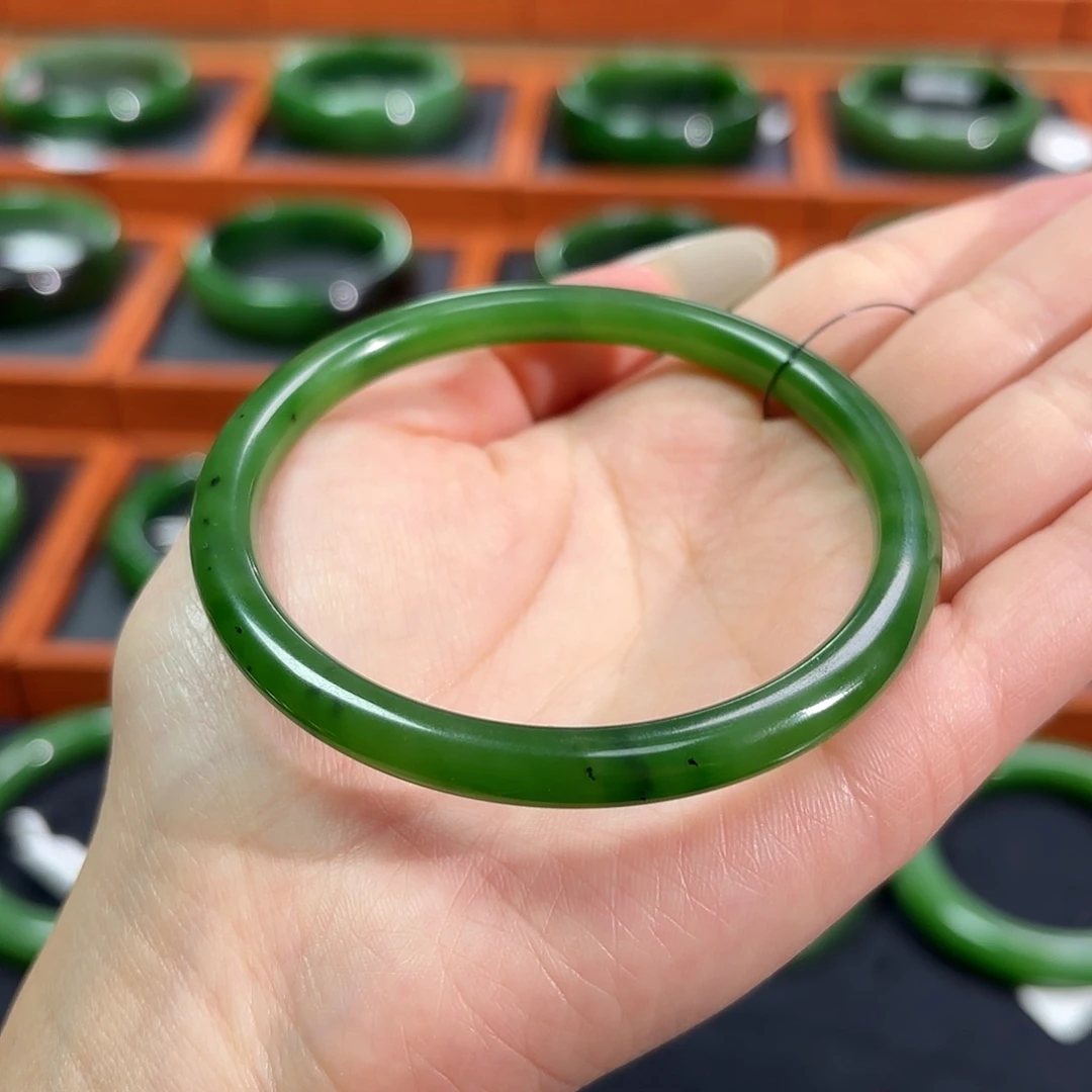 和田玉（碧玉）未镶嵌手镯60-61/辣绿