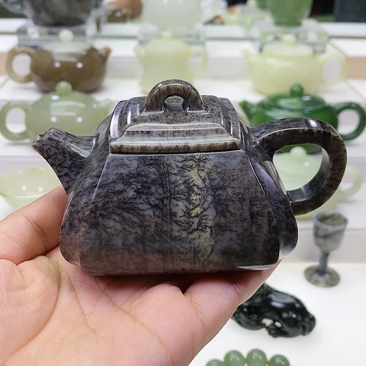 未镶嵌和田玉挂件一****师茶壶