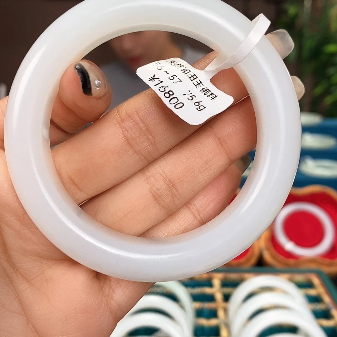 未镶嵌手镯和田玉E013