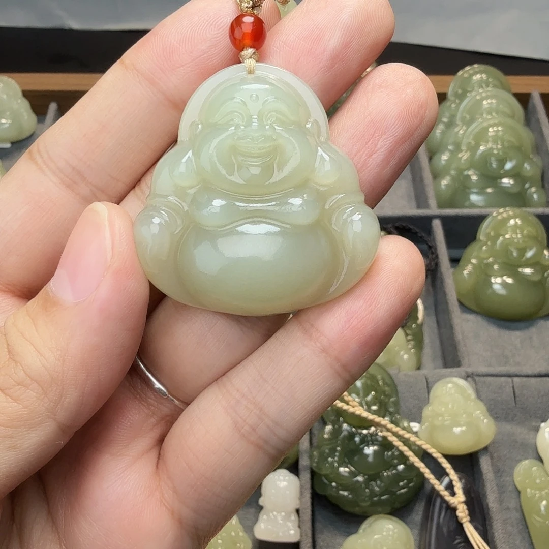 和田玉未镶嵌颈饰开波福利40mm佛公特价款