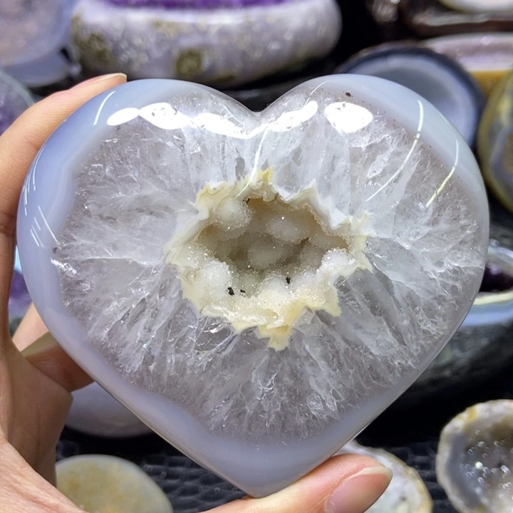 水晶爱心摆件未镶嵌