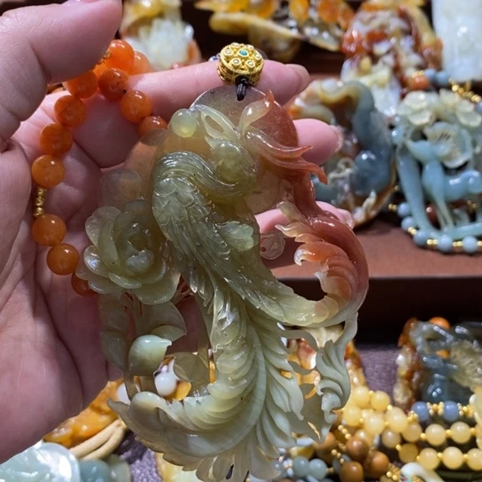 香***儿蛇纹石玉未镶嵌颈饰