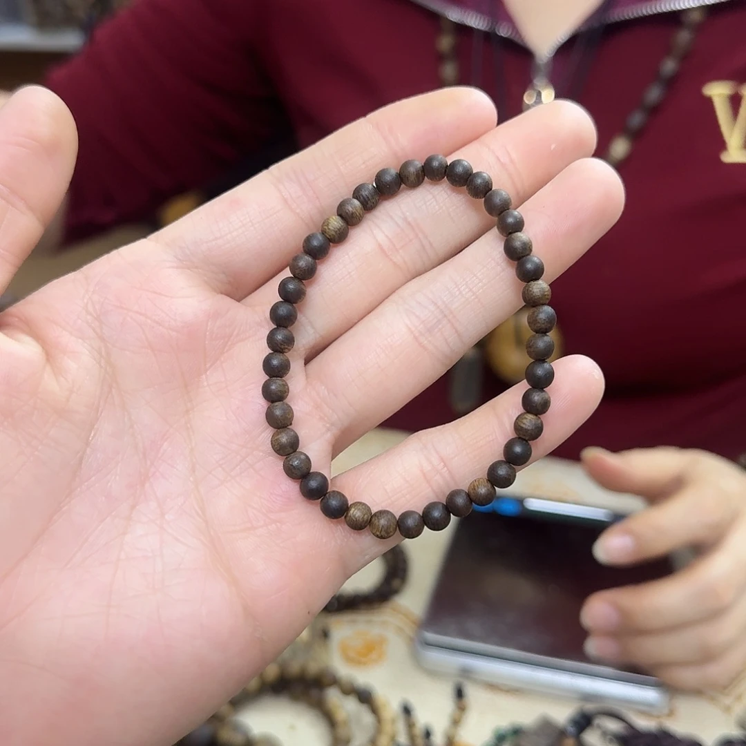 沉香木手串白棋沉水单圈 0.5-3 克多样性发一