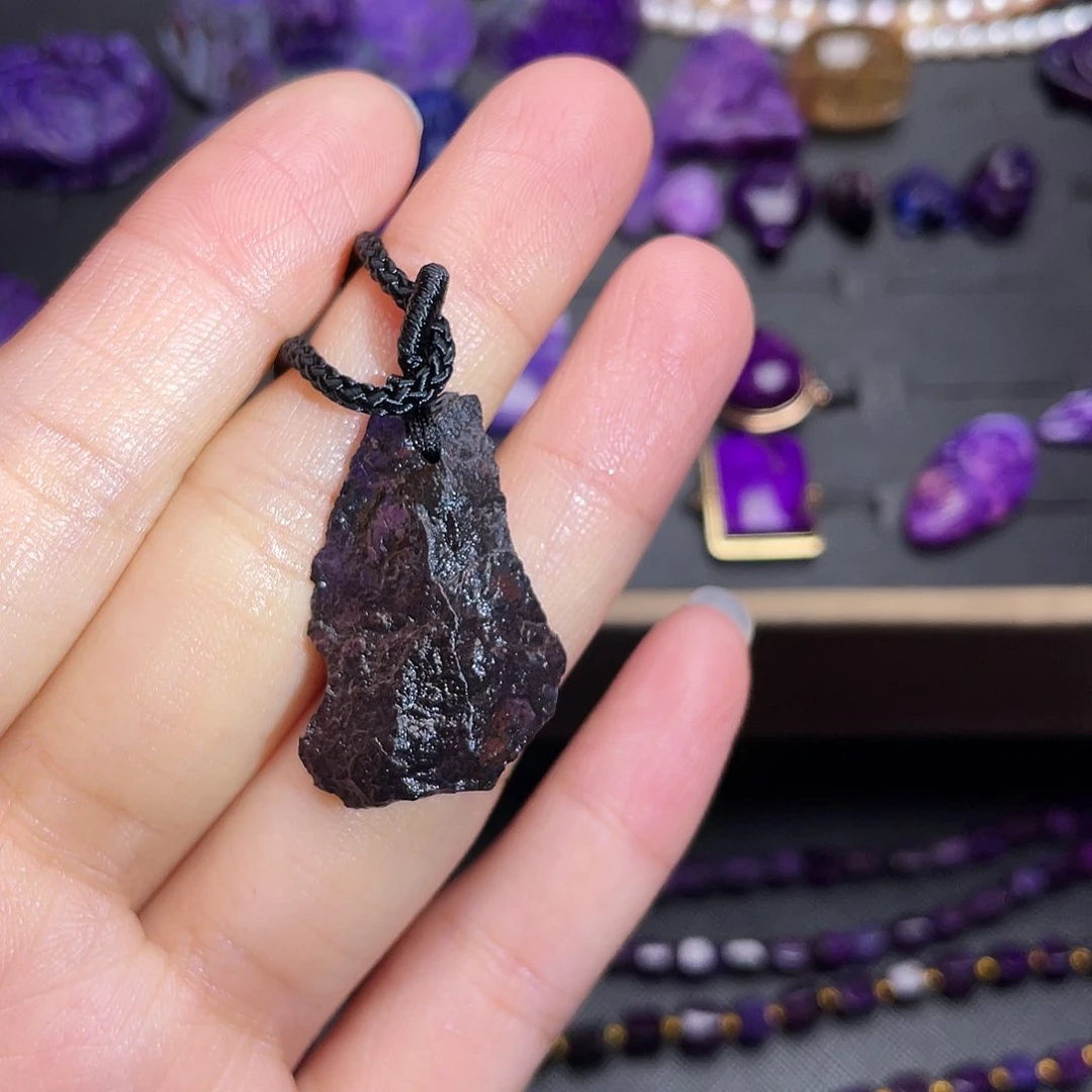 未镶嵌苏纪石（舒俱来）吊坠