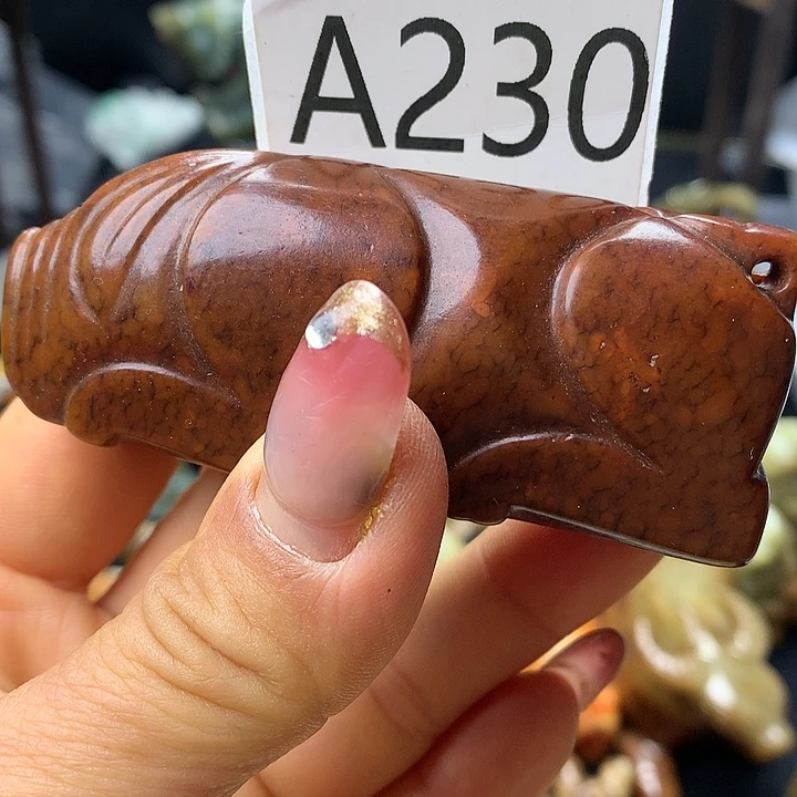 和田玉未镶嵌车挂