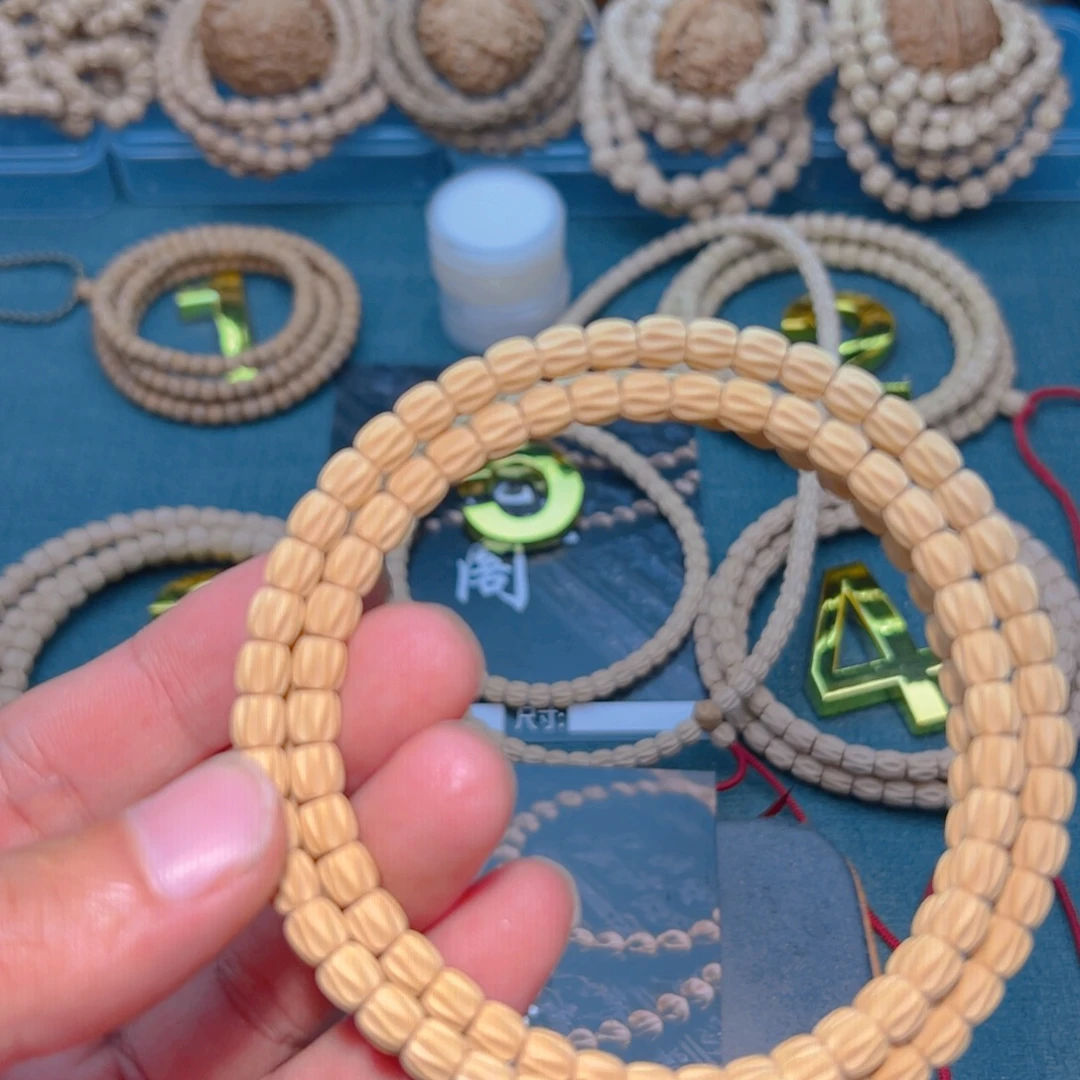 贝***爷柏香籽/百香籽吊坠