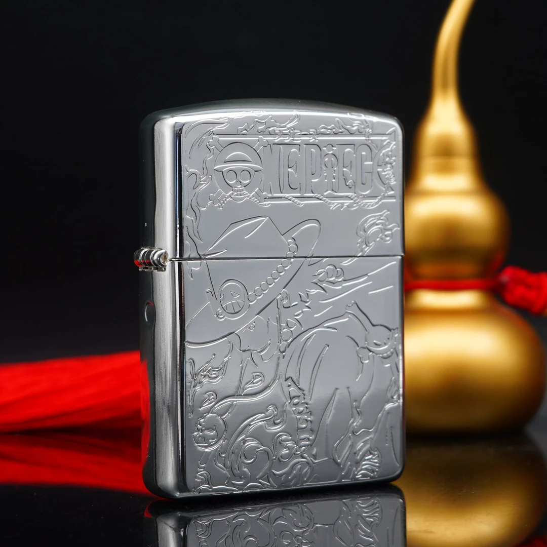 ZIPPO/之宝打火机 艾斯盔甲亮银双面精雕DYJ1