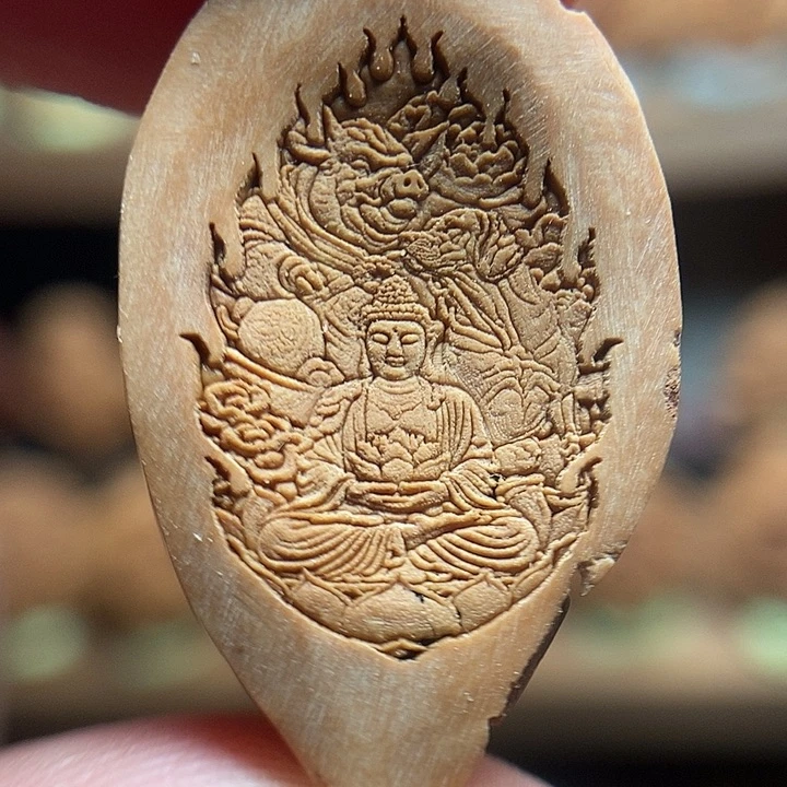 桃核侧挂猪狗守护神