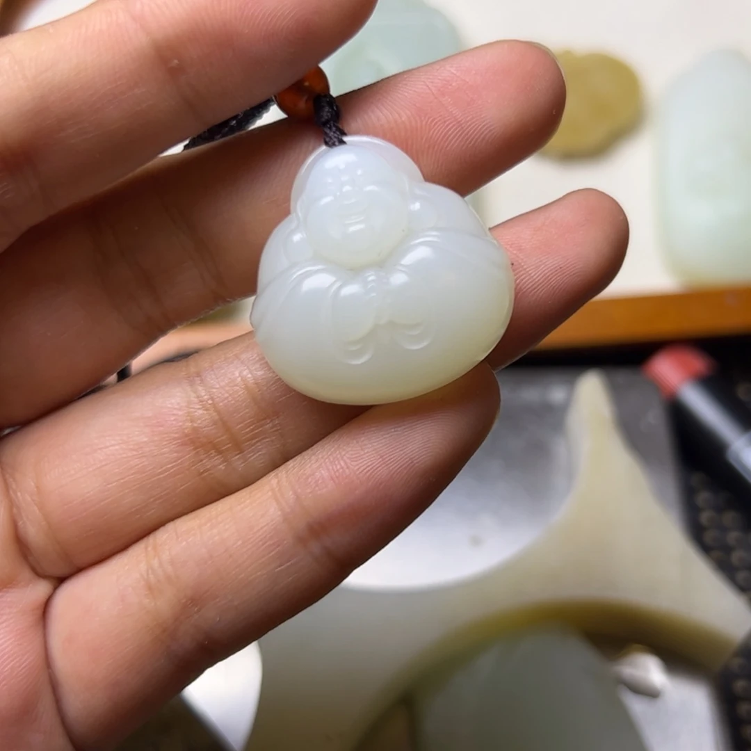 食***神和田玉未镶嵌项链