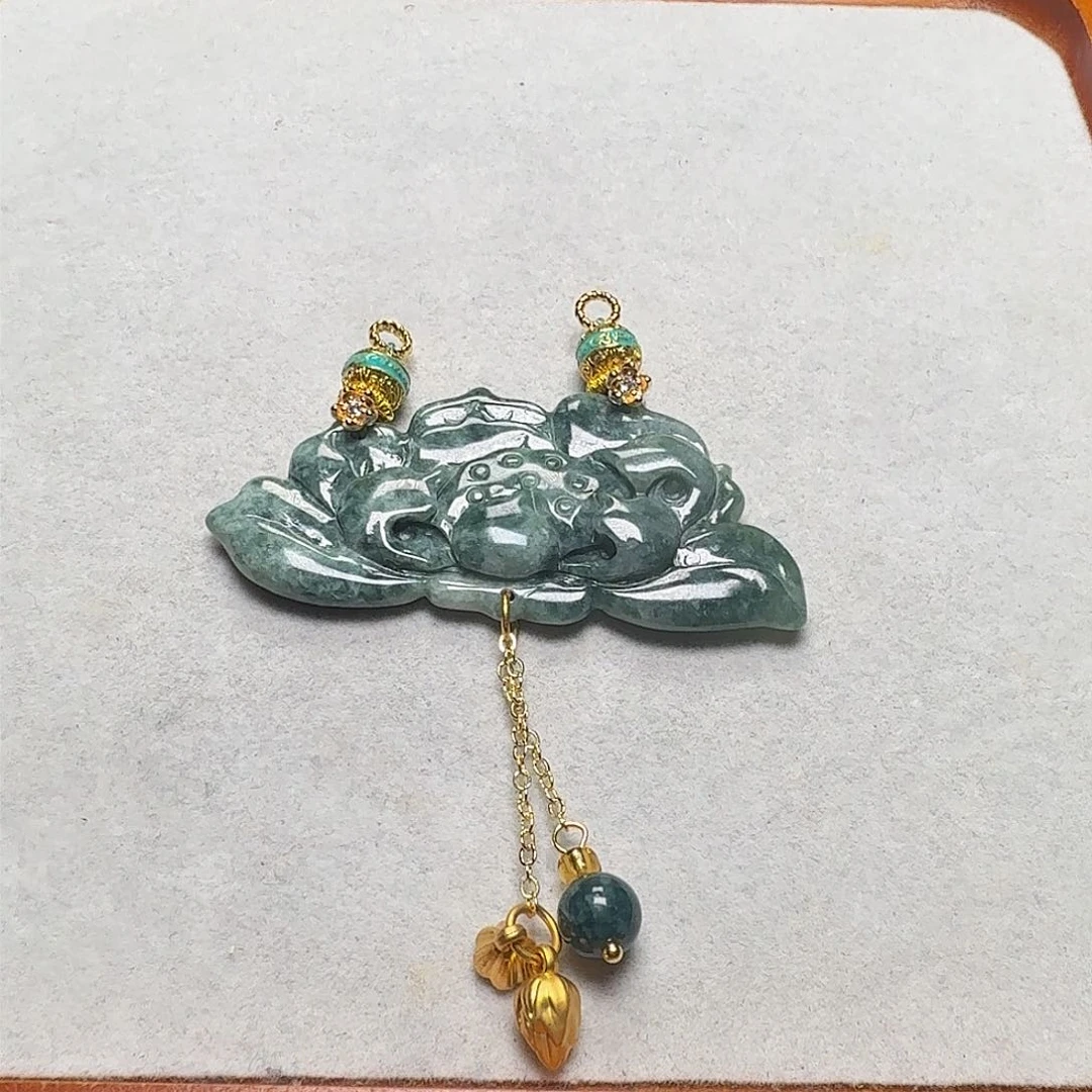 吊坠(赠链)未镶嵌翡翠